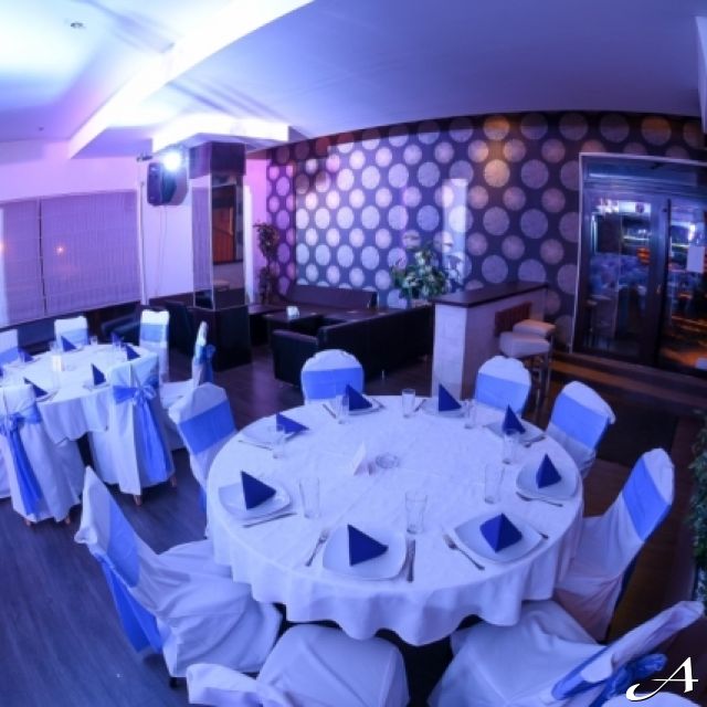 Event centar Satelit - dekorisane stolice