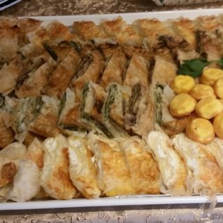 Doček Nove godine - tanjir sa pitama