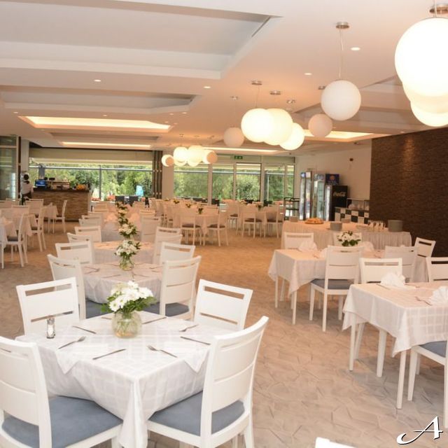 Hotel Fontana - prazna trpezarija