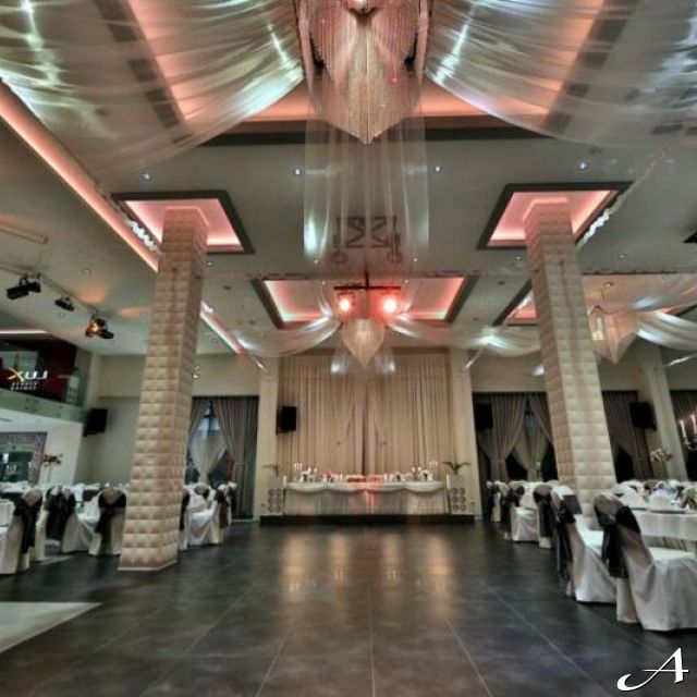 New Lux Events Center - praznični dekor