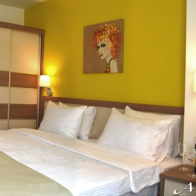 Hotel soba - uredjen krevet
