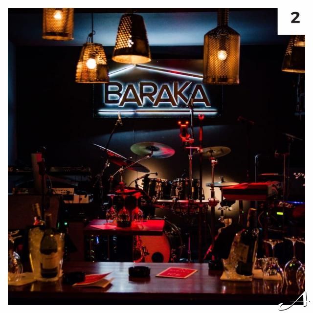 Klub restoran Baraka - bini sa instrumentima