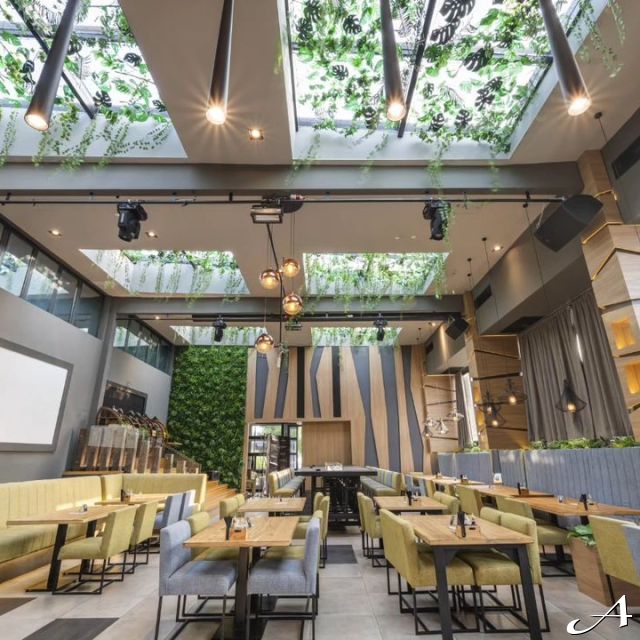 Restoran Karma - moderno uređena sala