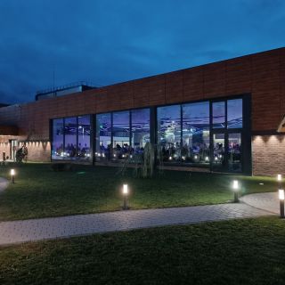 Doček Nove godine - osvetljen hotel