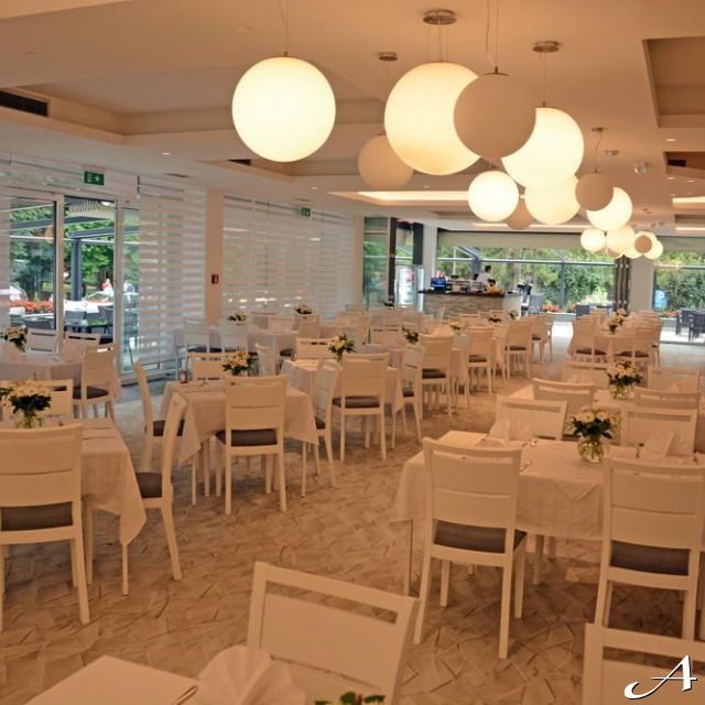 Hotel Fontana Vrnjačka banja - prazna trpezarija