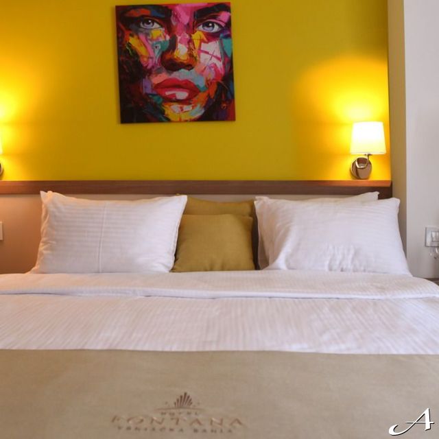 Hotel Fontana soba sa krevetom