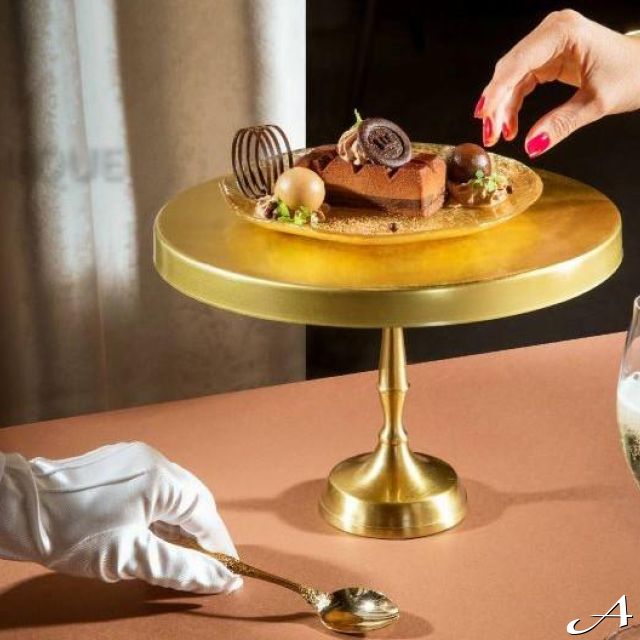 Doček Nove godine - torta na stalku