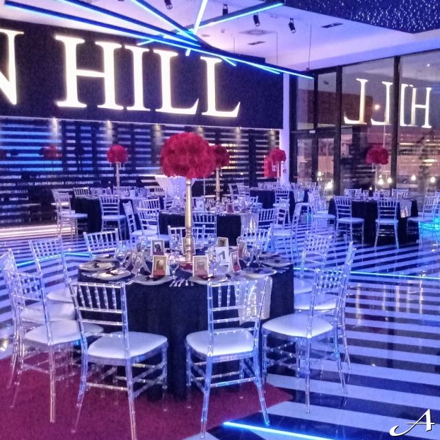 Hotel Garden Hill - dekoracija i stolovi