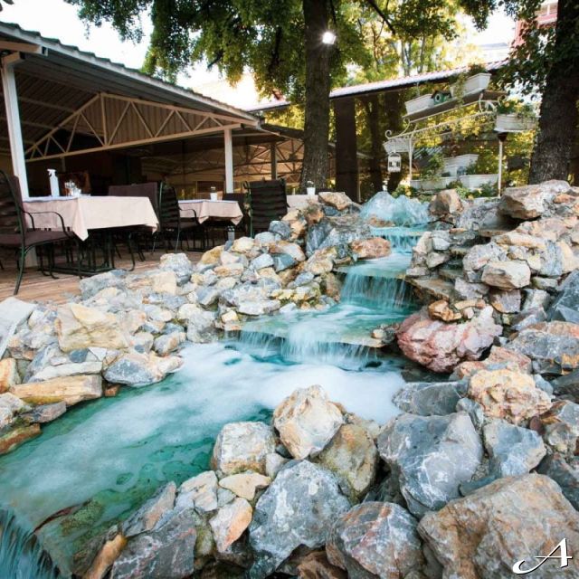 Restoran Princ - kamenita fontana