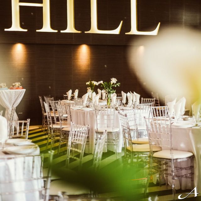 Hotel Garden Hill - elegantno dekorisane stolove