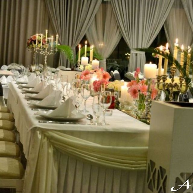 New Lux Events Center - elegantno dekorisan sto
