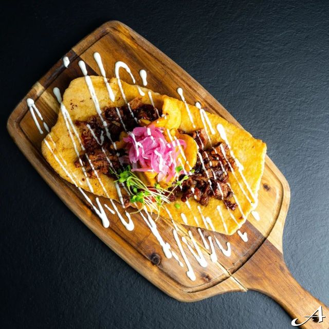 Restoran Karma - jelo na dasci