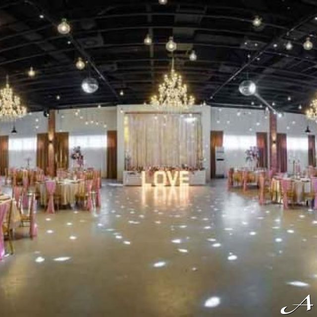 Love House Event Hall - praznični dekor