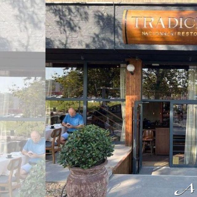 Nacionalni restoran Tradicija - ulaz i terasa