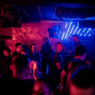 Kafana Druga Kuća - ljudi u klubu
