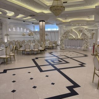 Doček Nove godine - prazna sala