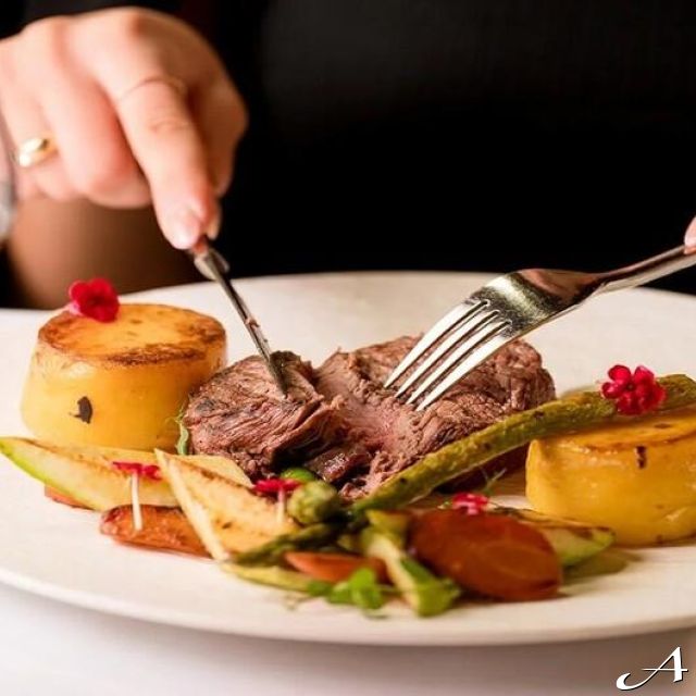 Restoran Bottega - sečenje mesa