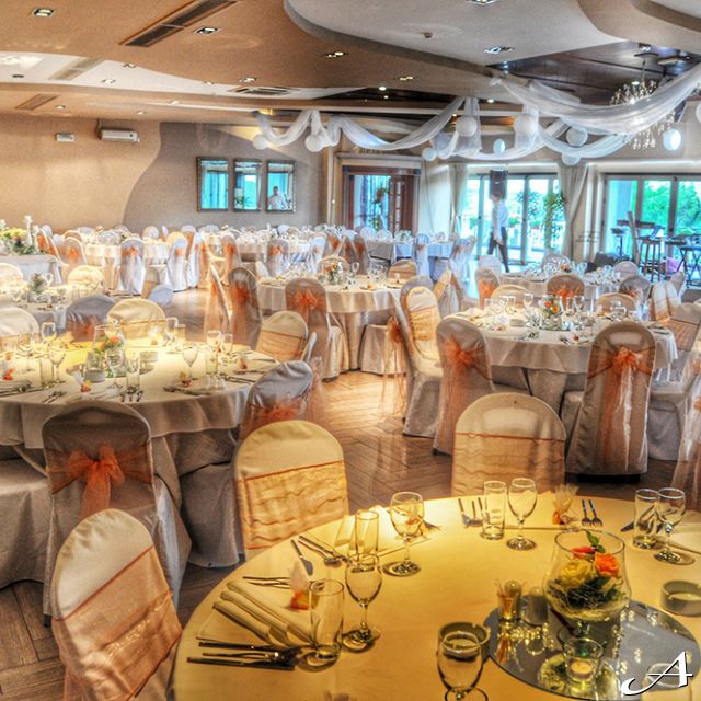 Restoran Zlatnik - dekorisane sale