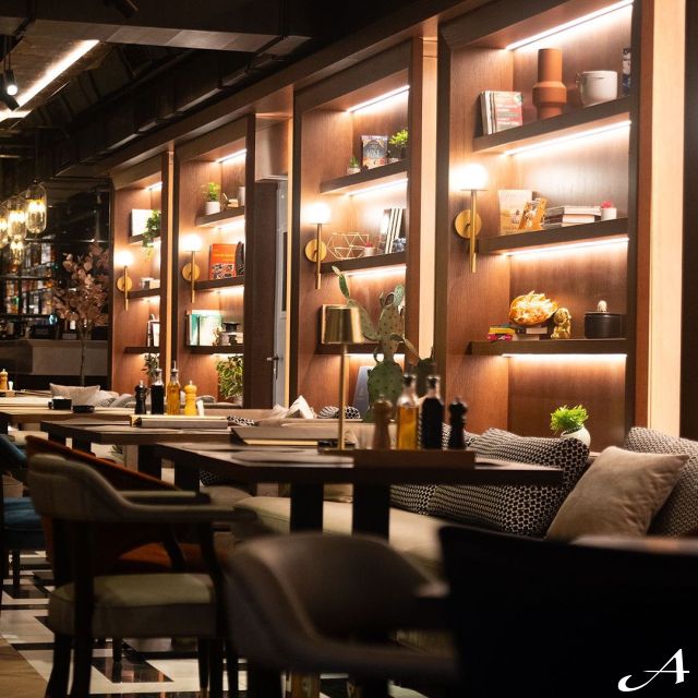 The Petica - enterijer restorana