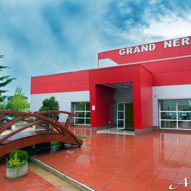Svečana sala Nera - ulaz i most