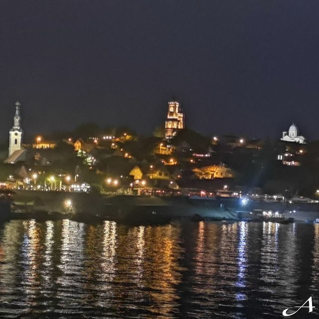 Srpska Nova godina - noćni pogled na grad