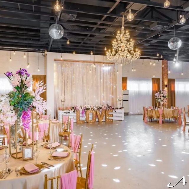 Love House Event Hall - dekorisan prostor