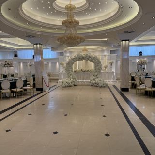 Doček Nove godine - prazna sala