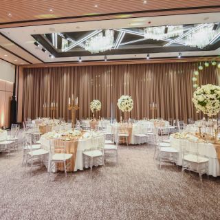 Hilton doček Nove godine - prazne svečane sale