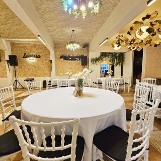 Svečana sala Lewisia - prazni stolovi i stolice