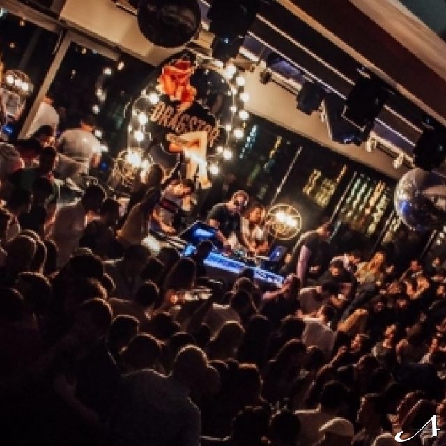 Doček Nove godine - gužva i DJ
