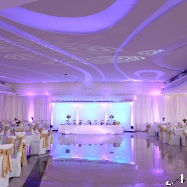 Restoran Stadion Hall - praznična dekoracija