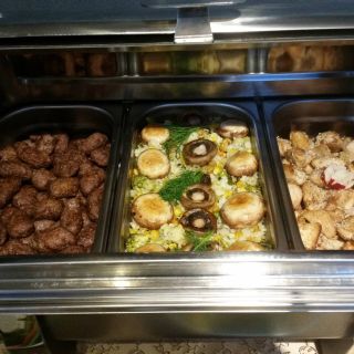 Doček Nove godine - topli obroci u posudama