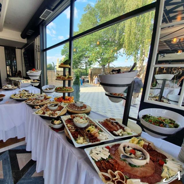 Restoran Gardoš - bogat švedski sto