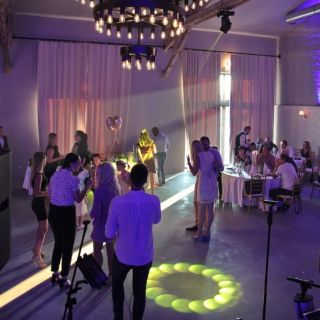 Event centar Beton - ljudi na žurci