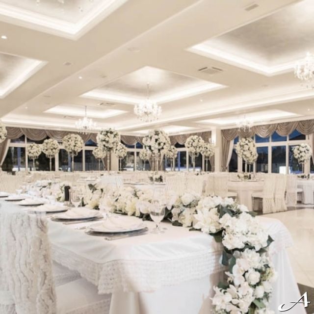 Doček Nove godine - elegantno dekorisan prostor