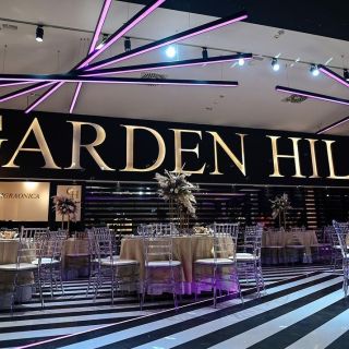 Hotel Garden Hill - prazni stolovi i dekor