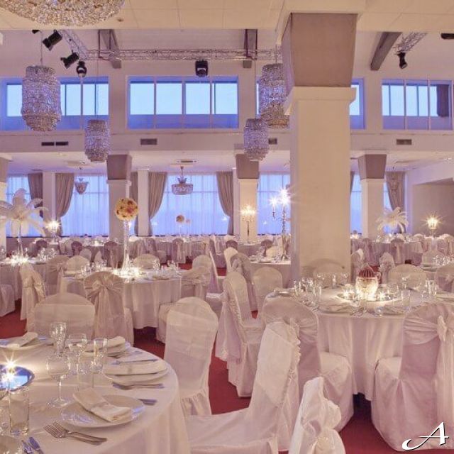 Hotel Jugoslavija - elegantno dekorisane sale