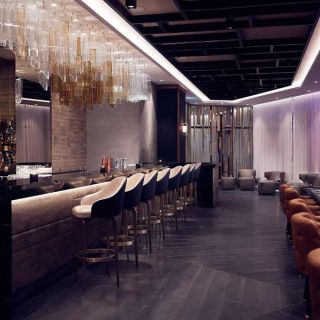 Hilton Doček Nove godine - bar i stolice