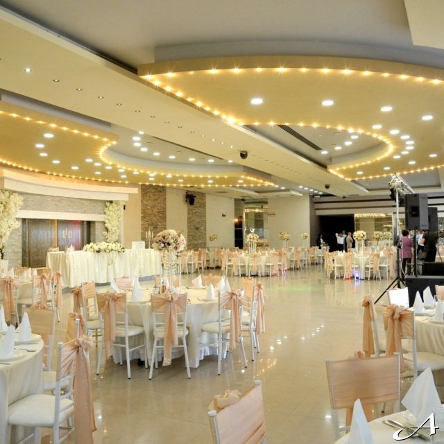 Doček Nove godine - elegantna sala