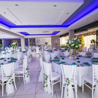 Restoran Jezero - praznični dekor
