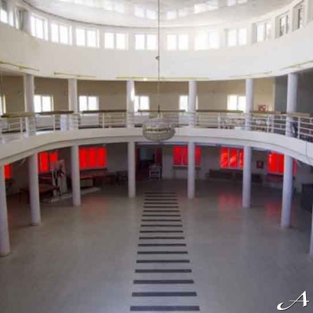 Semafor žurka - prazna sala