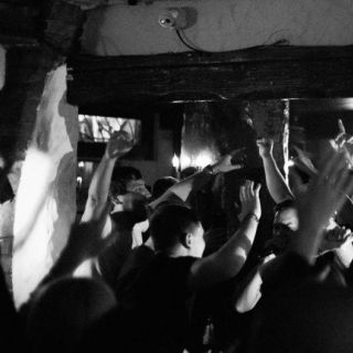 Kafana Stari grad - ljudi slave