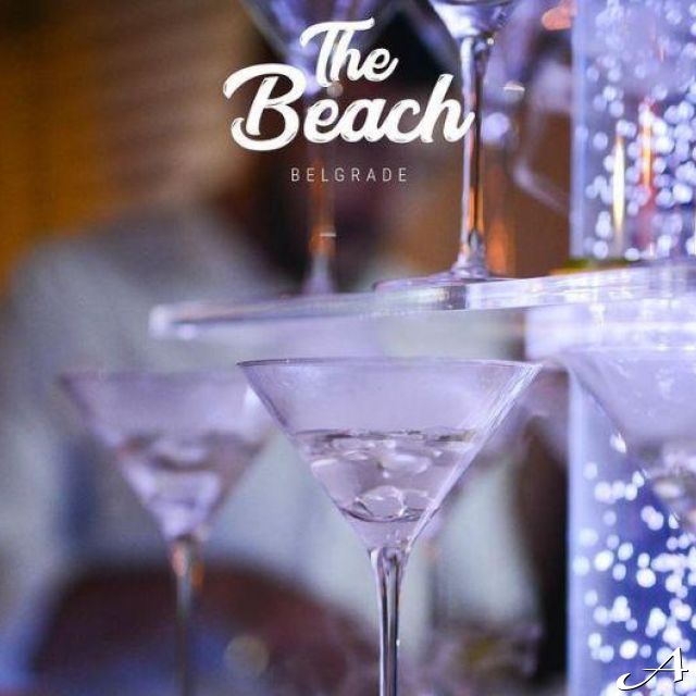 The Beach Belgrade - čaše sa pićem