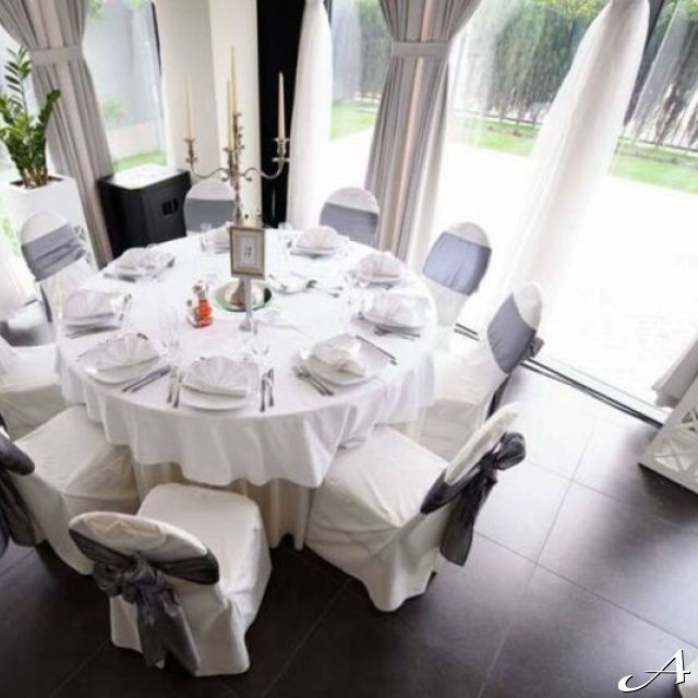 New Lux Events Center - dekorisan sto za proslavu