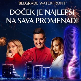 Doček Nove godine - tri osobe i grad