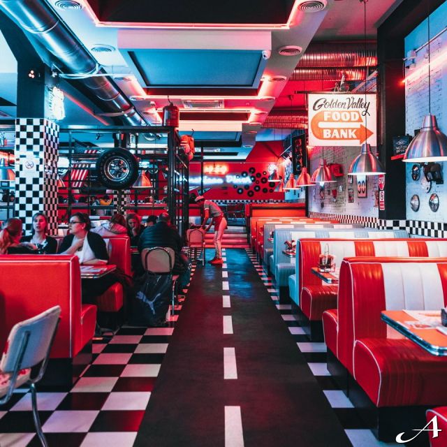 Mesto za doček - retro restoran