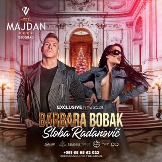 Doček Nove godine - dvoje ljudi poziraju