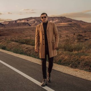 Doček Nove godine - muškarac na putu