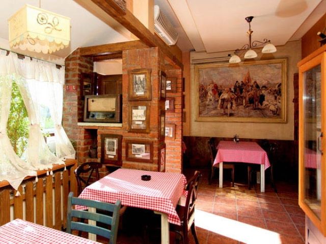 Novogodišnji doček u restoranu Staro ognjište Novogodišnji doček u restoranu Staro ognjište