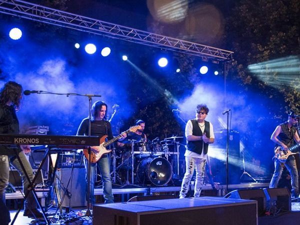 Crvena jabuka - doček Nove godine 2027